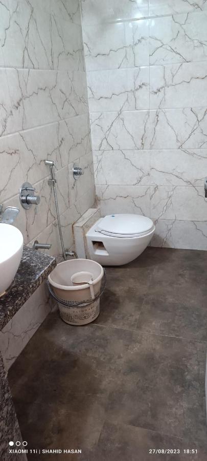 Hotel A Suites Mumbai Bagian luar foto
